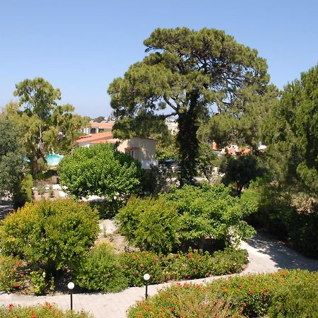 Niki Hotel Apartments Ialysos  Exteriör bild