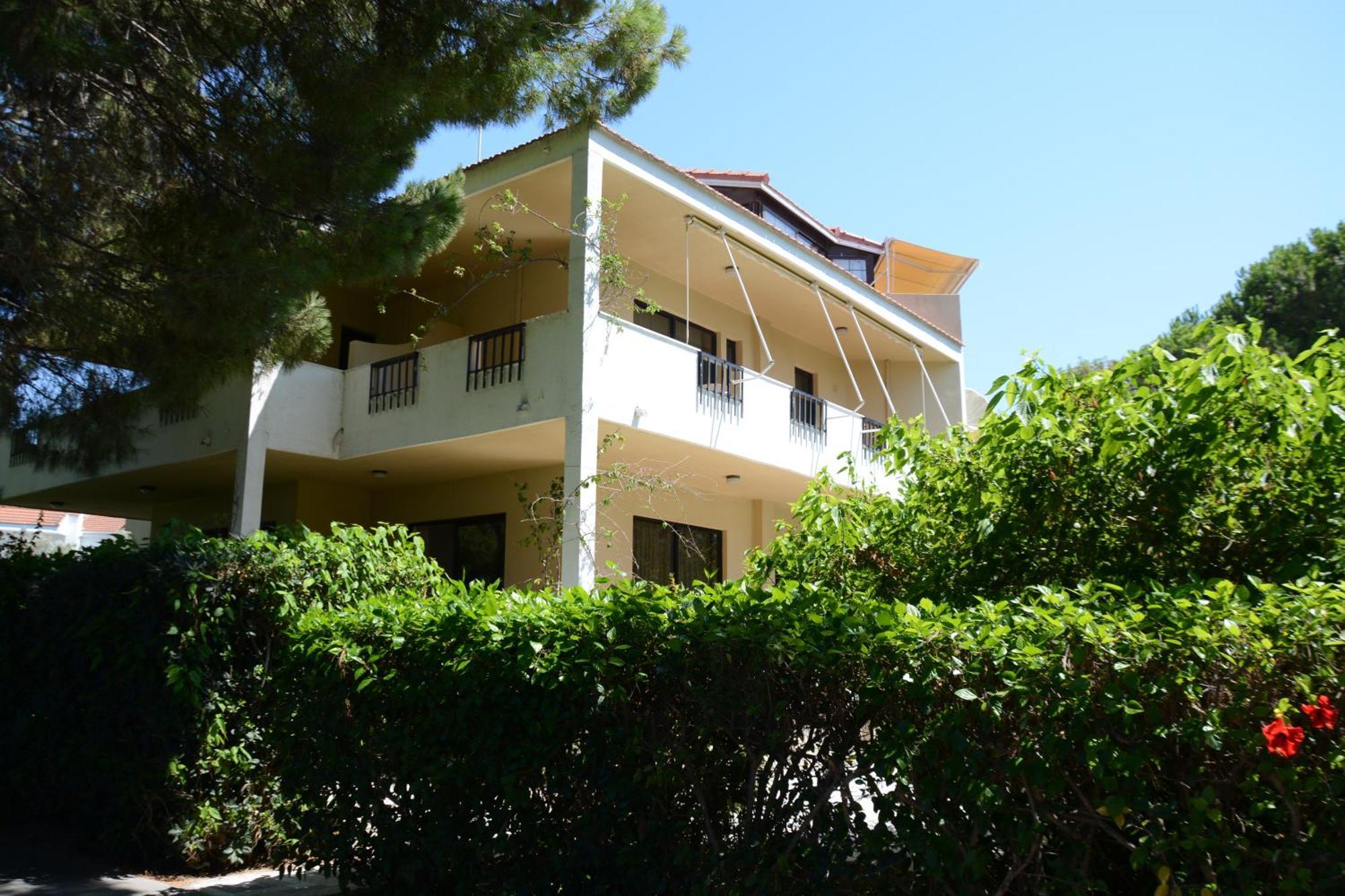 Niki Hotel Apartments Ialysos  Rum bild